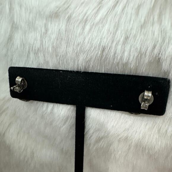 Gucci Interlocking G Laurel Wreath Stud Earrings - Picture 2 of 3